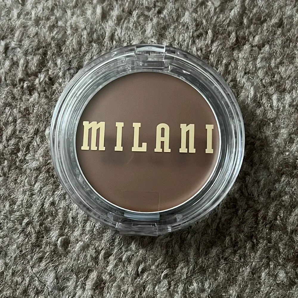 🦋NWT - MILANI Cheek Kiss Cream Bronzer in Spilling Tea Full Size
